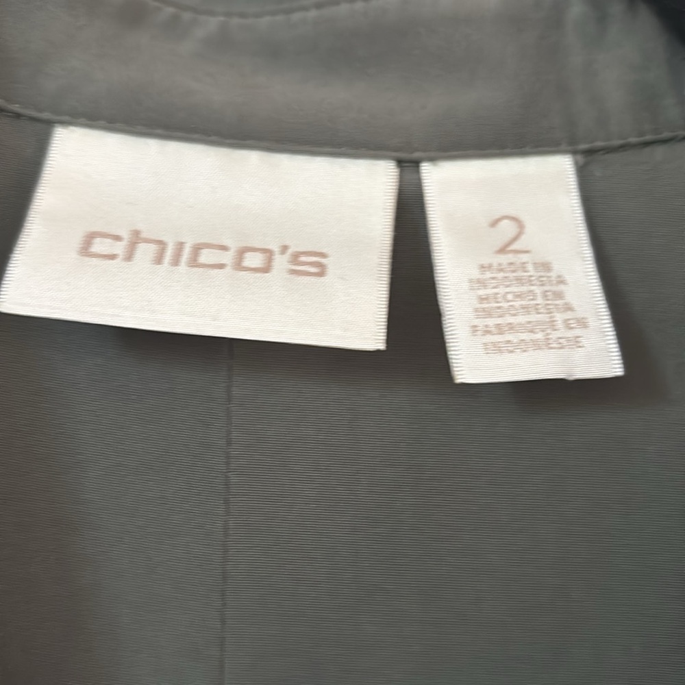 Chico’s Size 2 Olive Solid Hidden Button Down Uti… - image 5